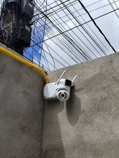 Câmera instalada para acompanhar acesso externo